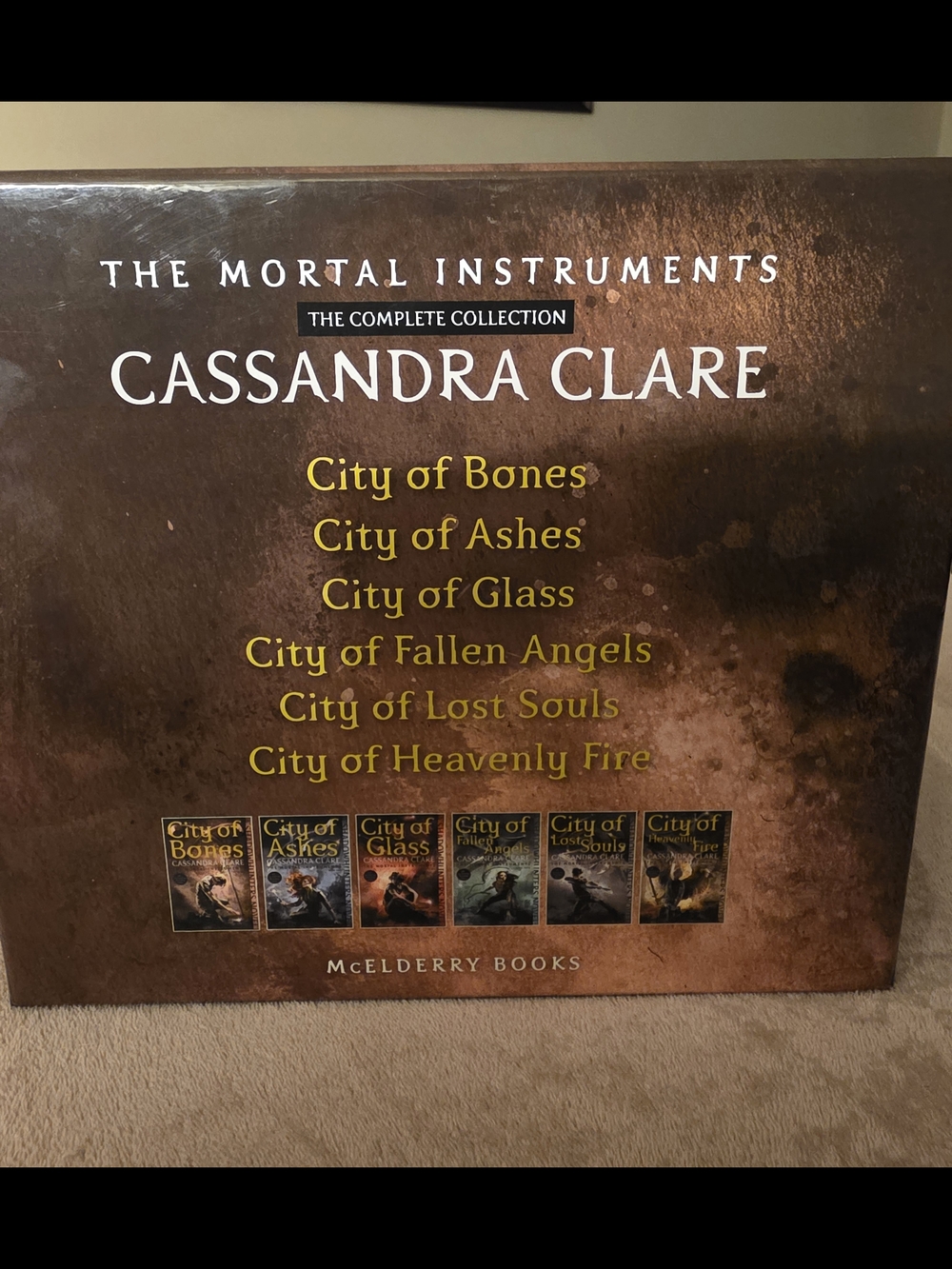 The Mortal Instruments Hardcover Box Set - Black and Gray Books 1-6 *+S/H Cost - Picture 5 of 7